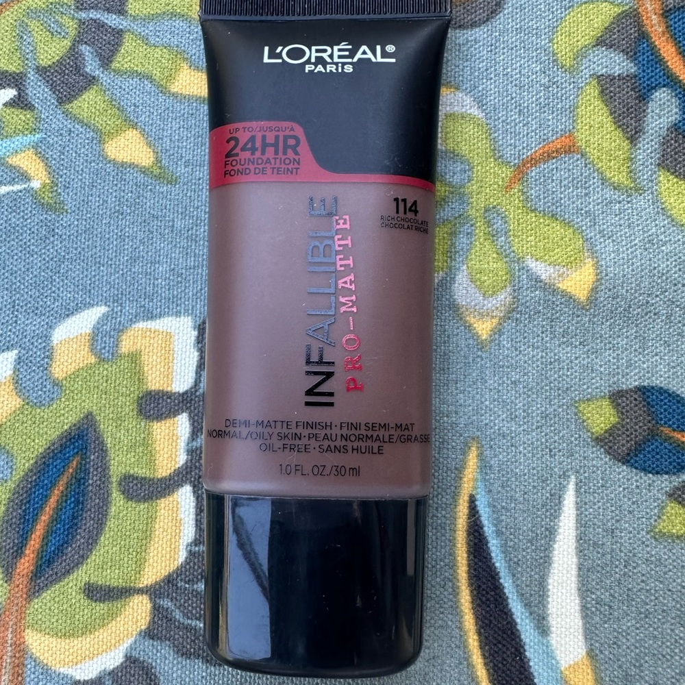 INFALLIBLE 24 hour foundation. 114
RICH CHOCOLATE